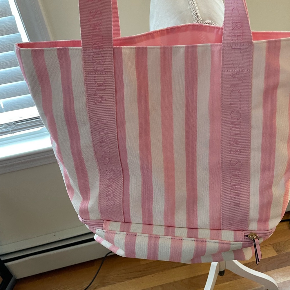 Victoria's Secret Pink and White Striped Tote new without tags - Picture 5 of 11